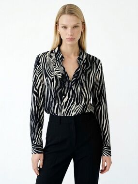 EQUIPMENT 100% SILK BRETT ZEBRA  BUTTON-DOWN BLOUSE SHIRT MARSHMALLOW/BLACK SM